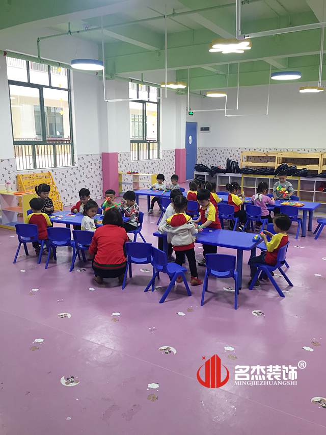 幼儿园教室91视频网站入口.jpg