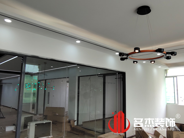 办公室91视频网站入口现场